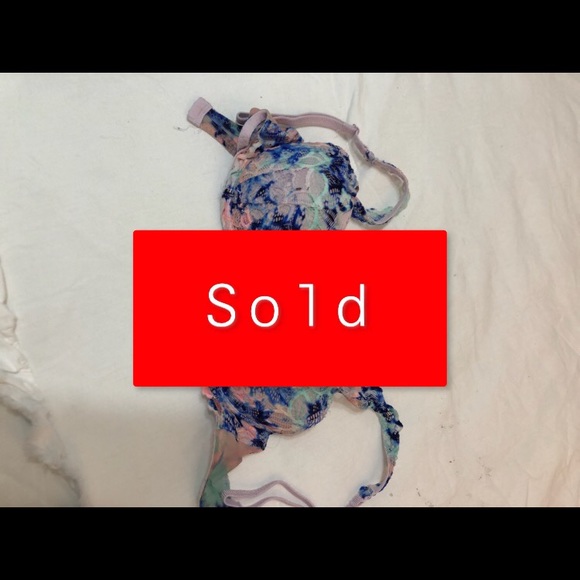 Pink bra - Picture 1 of 3